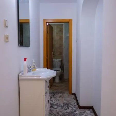 Apartman Great And Large Two Bedroom Maisonette With Lovely View & Free Parking Center Plovdiv