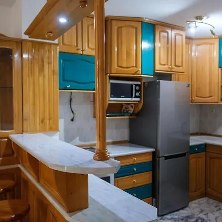 Apartament Great And Large Two Bedroom Maisonette With Lovely View & Free Parking Center *