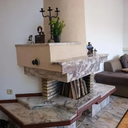 Great And Large Two Bedroom Maisonette With Lovely View & Free Parking Center Apartament *
